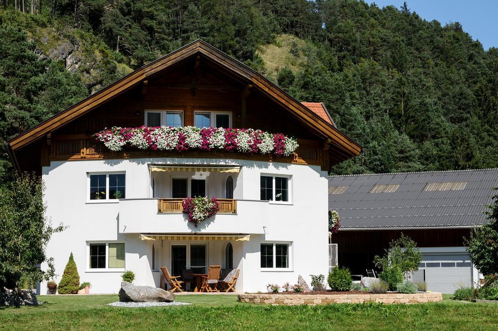 Ferienwohnung Gundolf Christine Arzl im Pitztal Pokoj fotografie