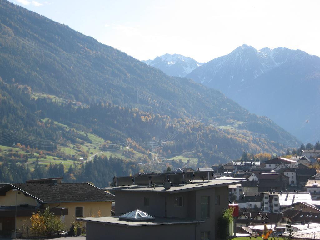 Ferienwohnung Gundolf Christine Arzl im Pitztal Pokoj fotografie